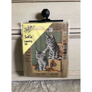 Kinetic Sofie Tapestry Frame  Kit Half-Cross Stitch